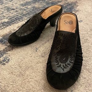 Vintage 90s Leather Mules Ladies Chunky Heels